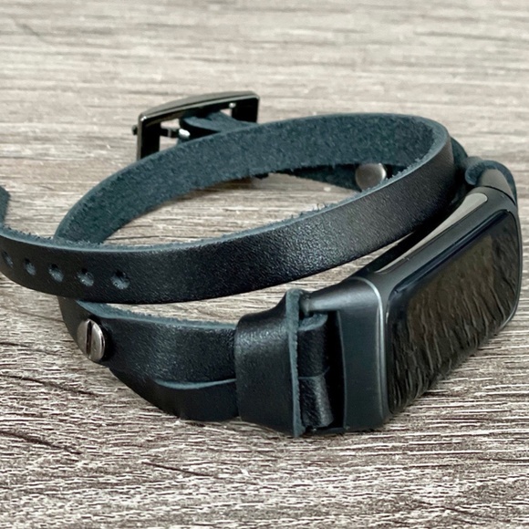 Double Wrap Black Leather Band for Fitbit Charge 5 Tracker Women Strap Bracelet - Picture 7 of 8